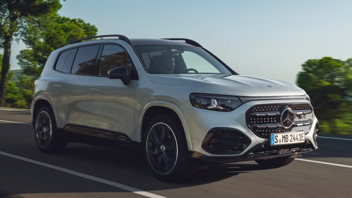 warum der neue mercedes benz glb eq ideal für frauen über 50 ist