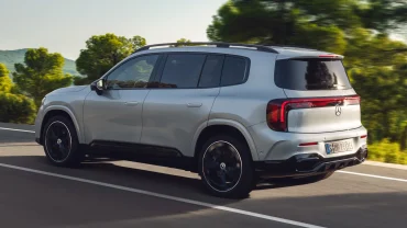 warum der neue mercedes benz glb eq ideal für frauen über 50 ist 1