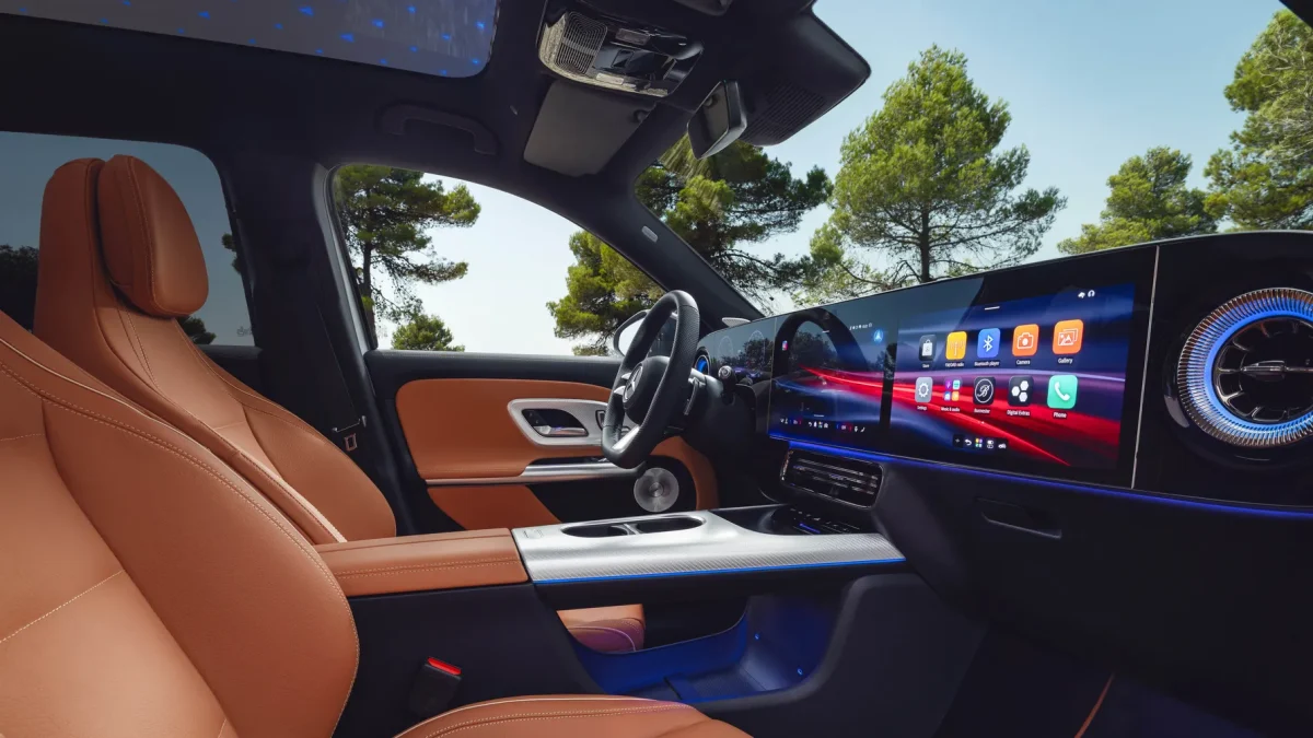 warum der neue mercedes benz glb eq ideal für frauen über 50 ist 3