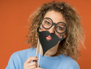 Bart und andere Accessoires für Faschingskostüme selbst herstellen