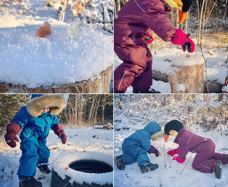 Die bunten Eis-Juwelen im Schnee verstecken und die Kinder suchen lassen