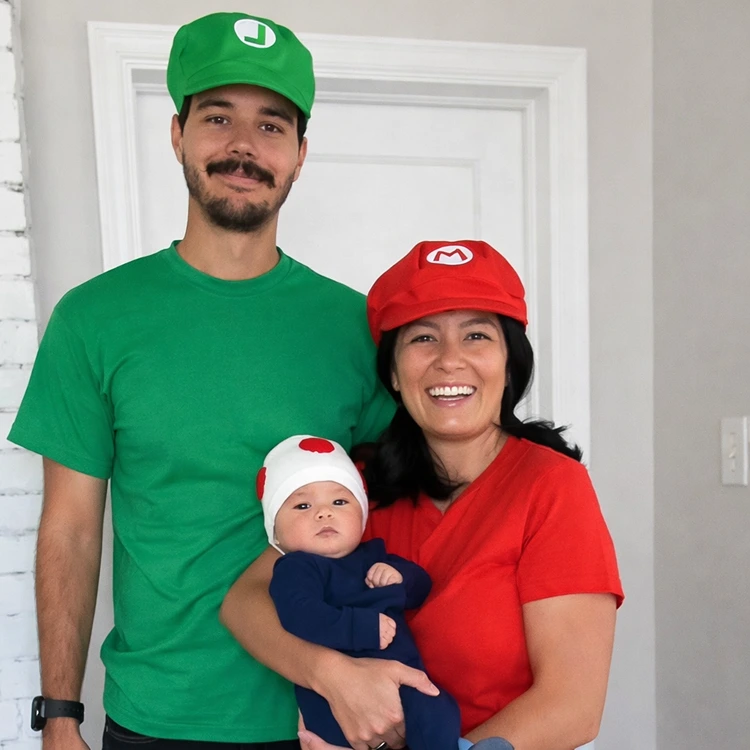 Mario, Luigi und Toad für ein Kostüm für Familie mit Baby