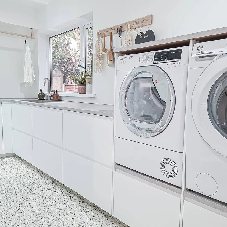 METOD als Unterschrank zum Erhöhen von Waschmaschine und Trockner