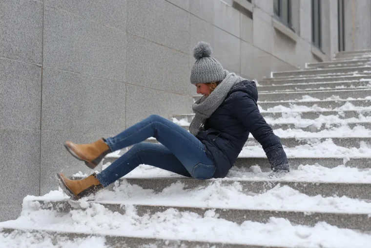 Vereiste-Treppe-Diese-salzfreien-Streumittel-sind-sicher-f-r-Mensch-Tier-Umwelt