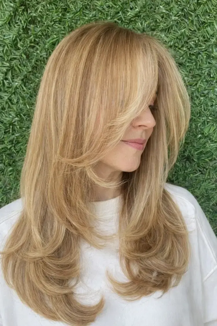 butterfly haircut für lange blonde haare – moderner stufenschnitt
