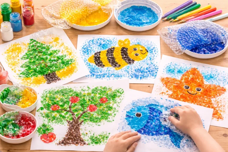 Malen mit Luftpolsterfolie zu jeder Jahreszeit - Ideen für Frühling, Sommer, Herbst und Winter